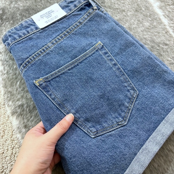 NWT H&M Regular Waist Rolled Hem Denim Shorts - Picture 8 of 12
